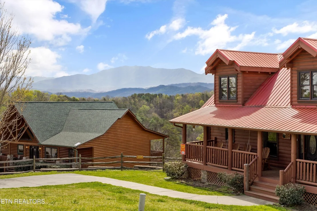 Photo of 1107 N Trail Drive