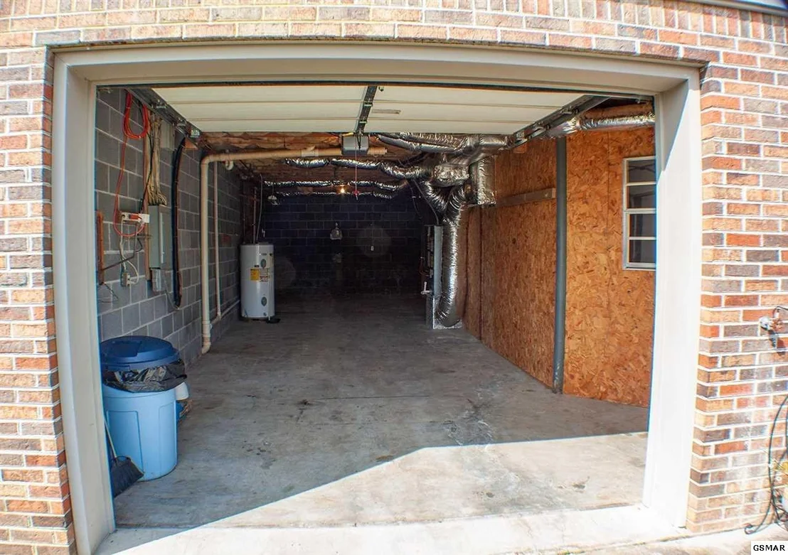 Photo of 1021 NEASE Drive