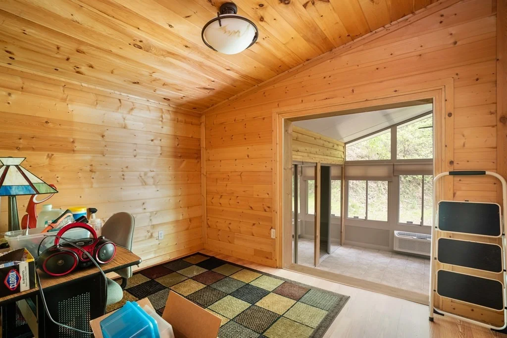 Photo of 1046 Bryan View Road
