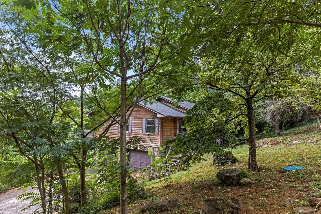 Photo of 605 Clearview Drive