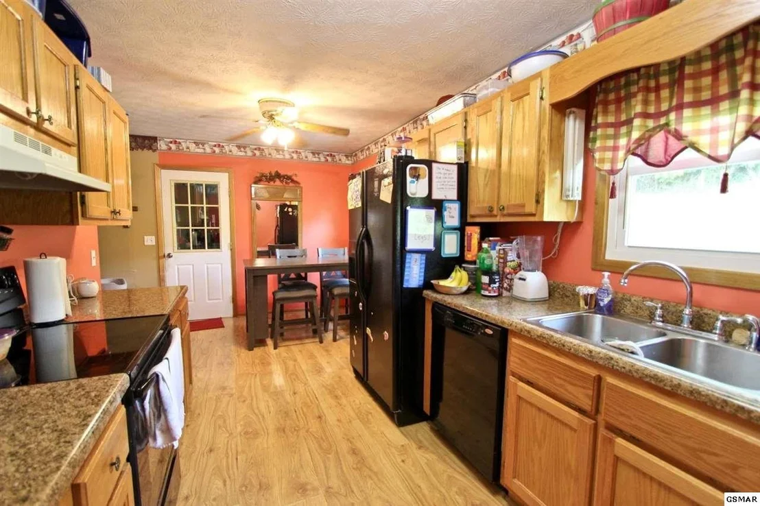 Photo of 418 Ann Circle