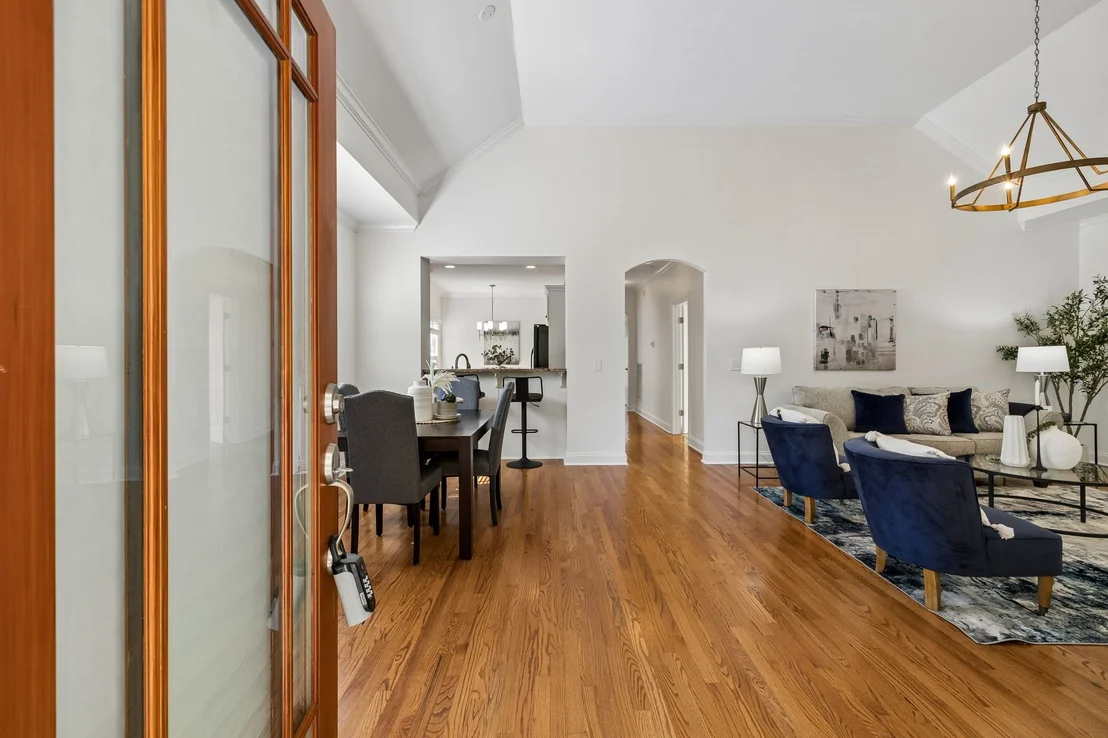 Photo of 126 Jasper Ave