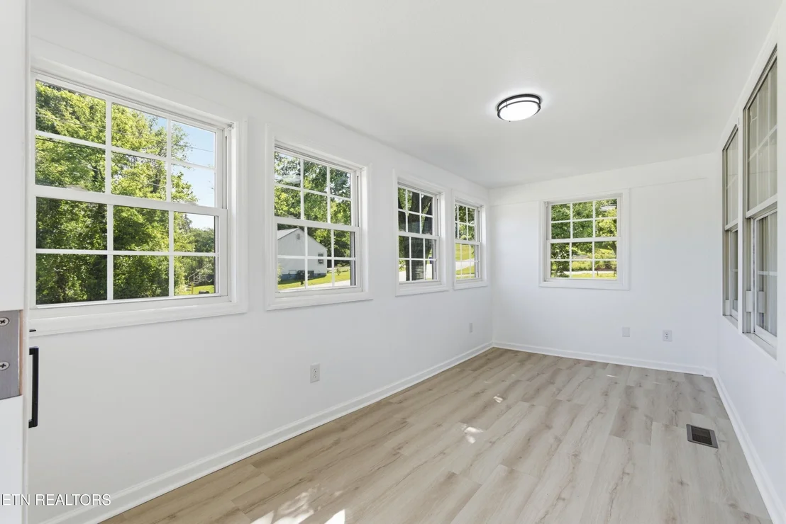 Photo of 212 Sunset Drive