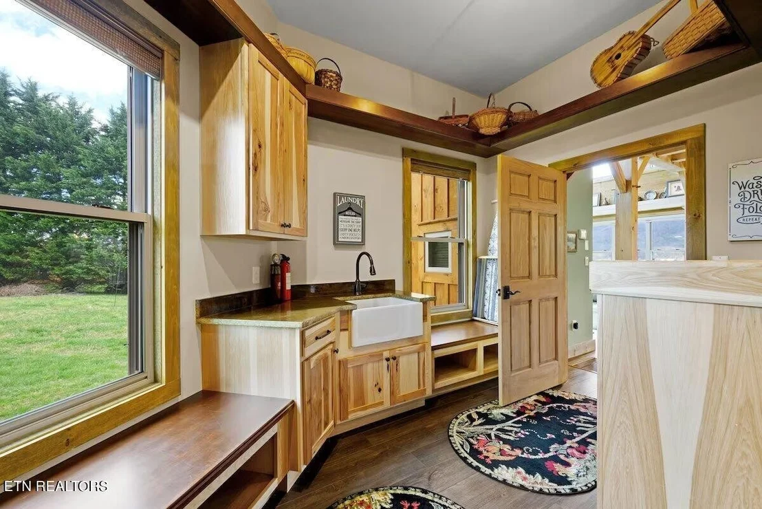 Photo of 4032 Roundtop Drive