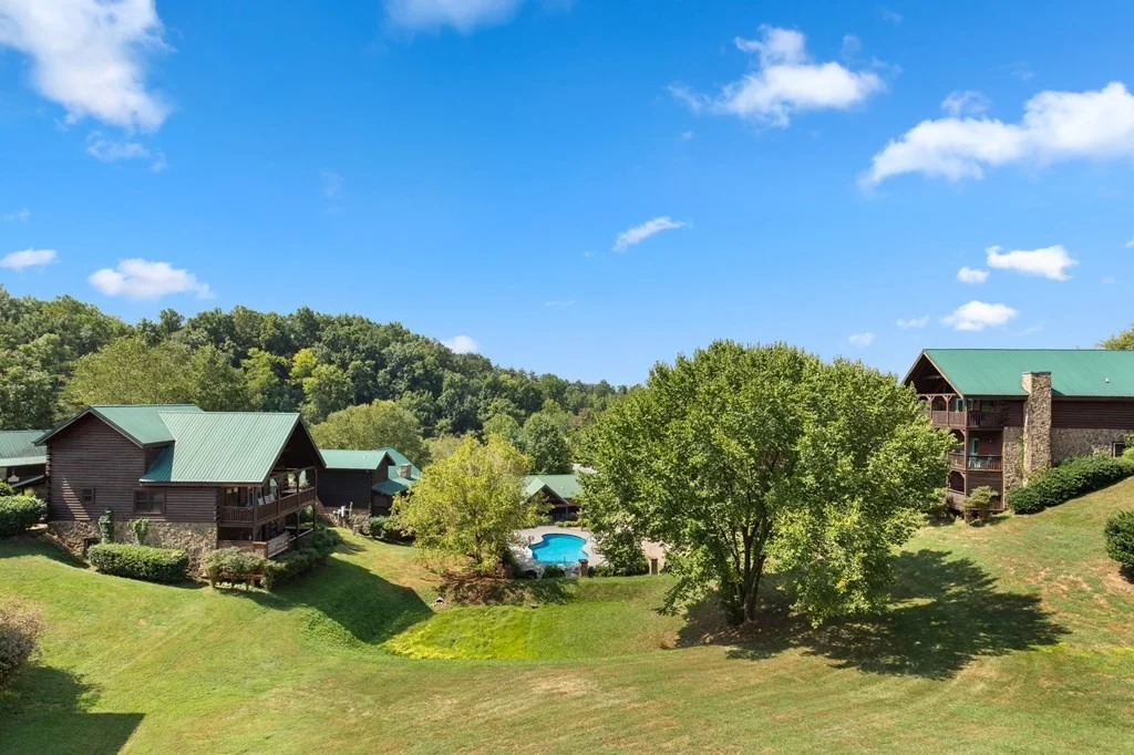 Photo of 1635 Little Cabin Loop