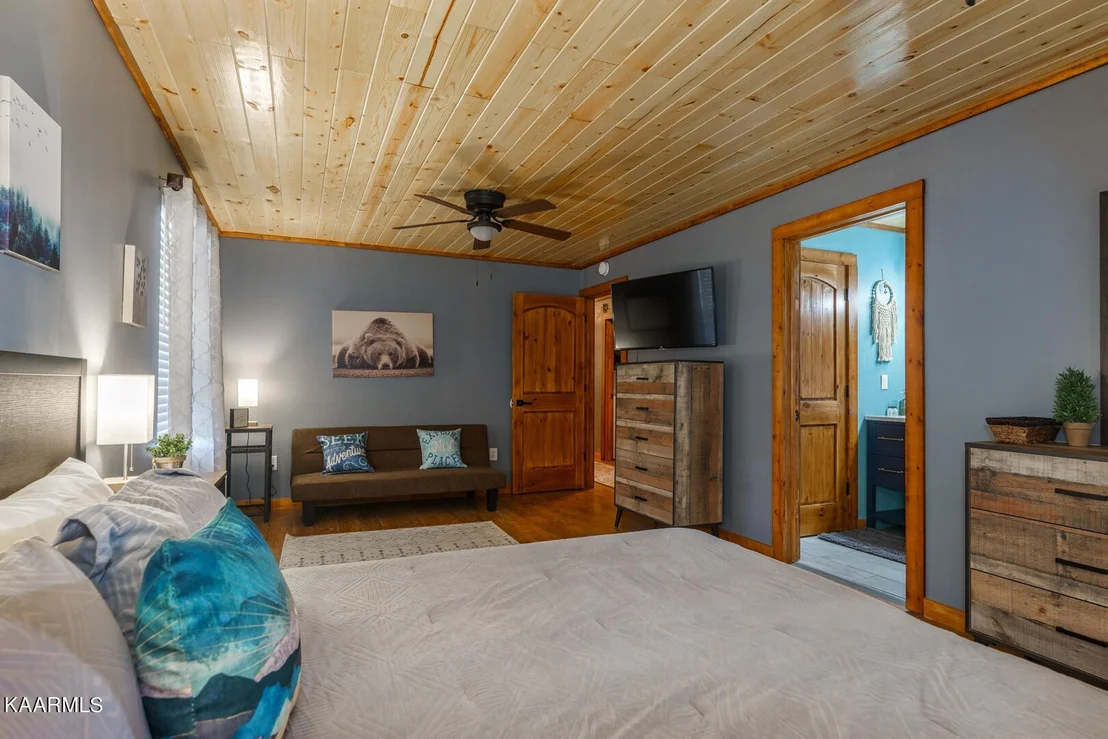 Photo of 1340 Sunrise Drive