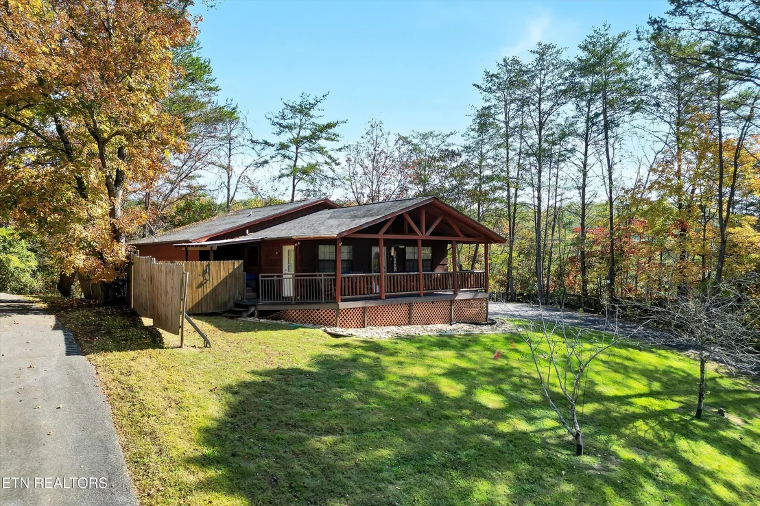 Photo of 2833 Longvale Lane