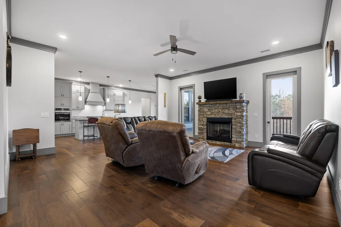 Photo of 2323 River Bluffs Drive