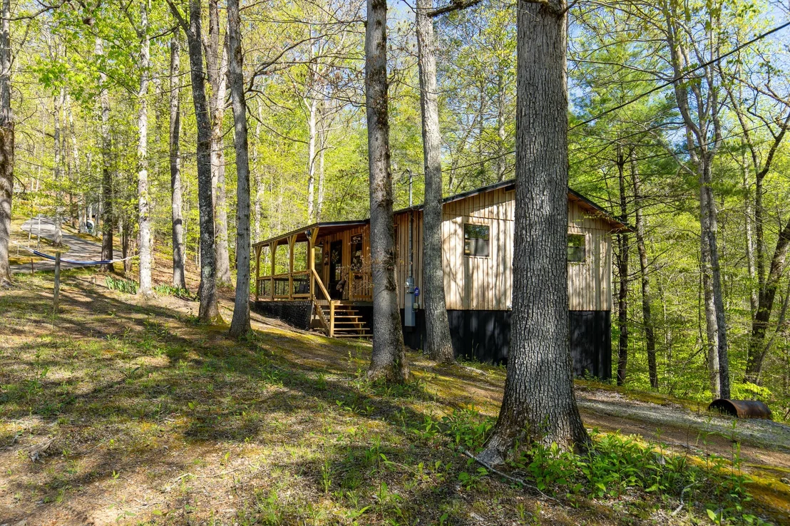 Photo of 1080 Shell Mountain Road