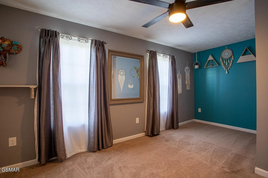 Photo of 430 Spicer Lane