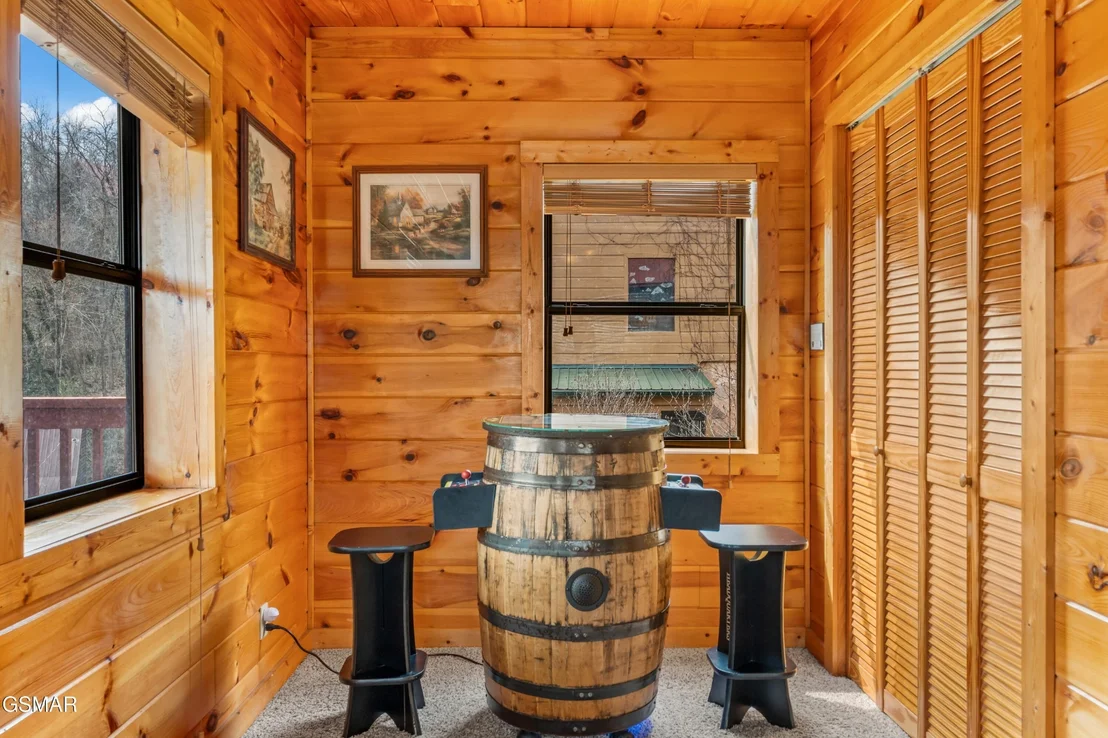 Photo of 513 Hideaway Ridge Circle