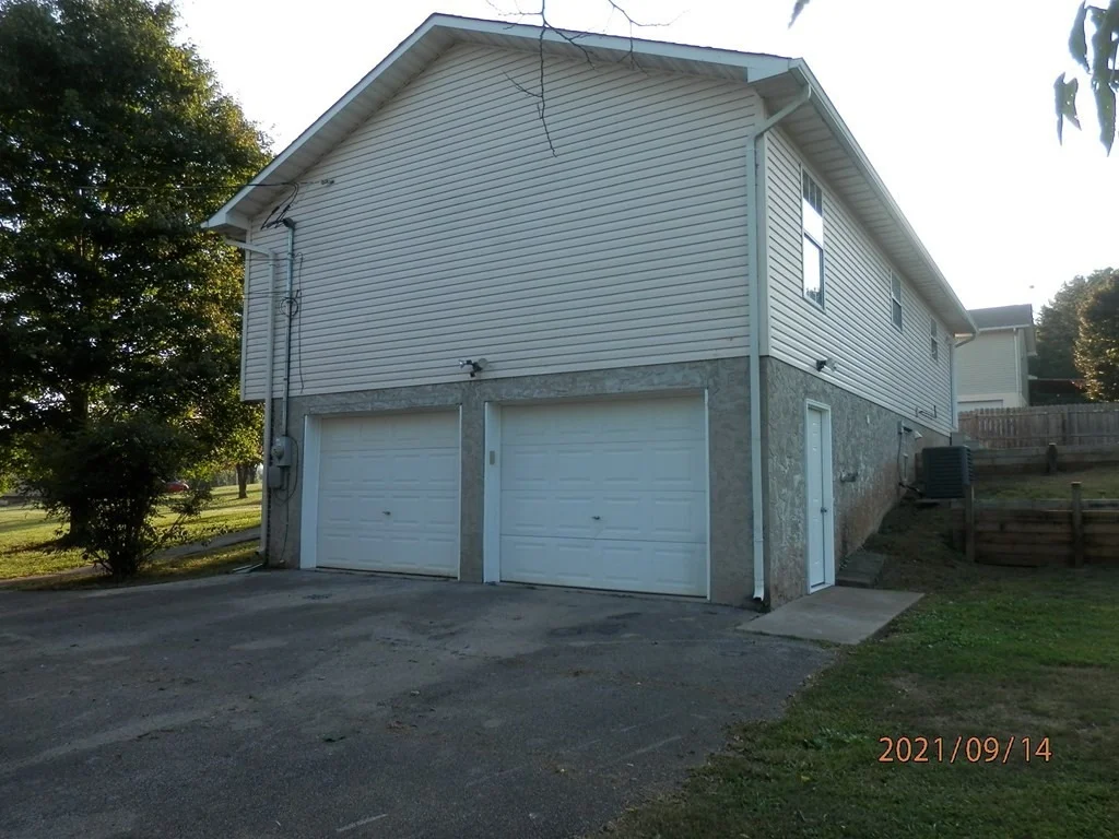 Photo of 693 Ross Drive