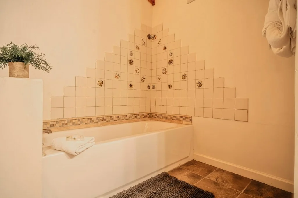 Photo of 4096 Stoneway Place