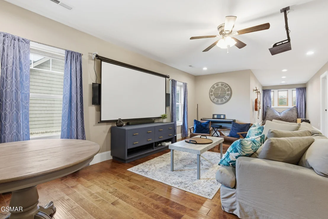Photo of 701 Waters Edge