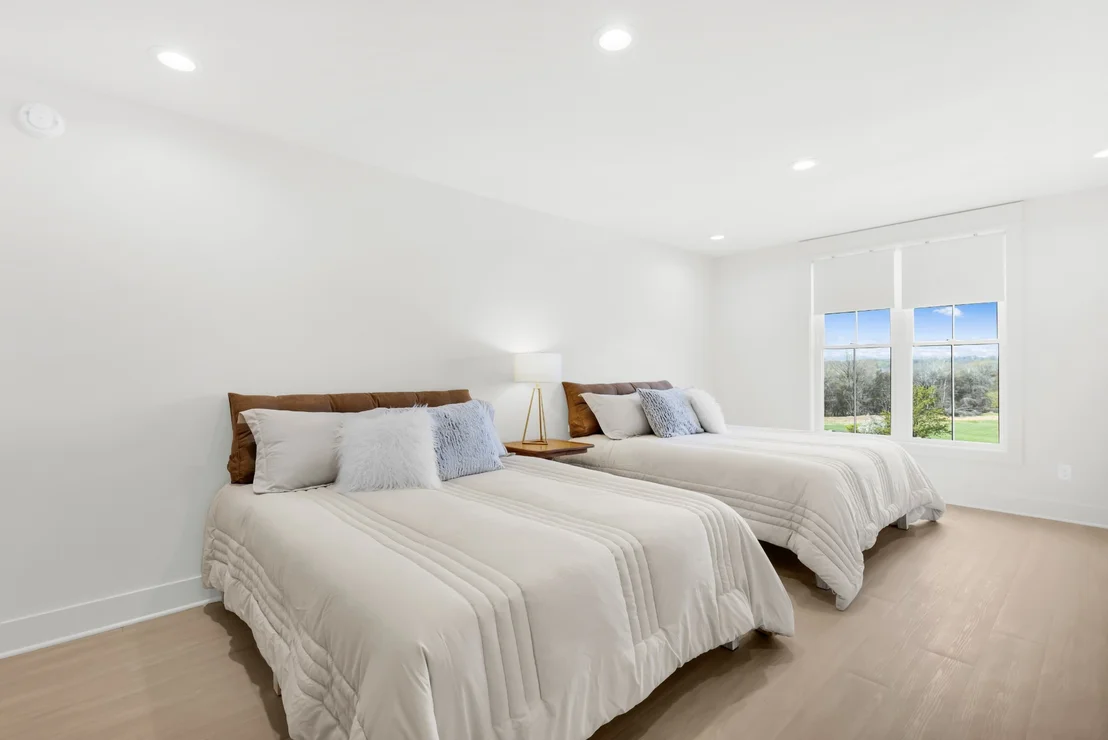 Photo of 156 Junction Dr