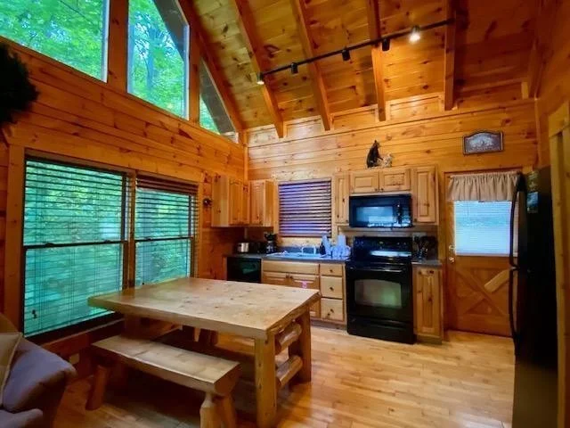 Photo of 2161 Red Bud Road
