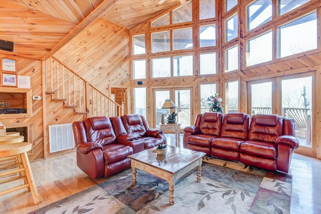 Photo of 2732 PINE CREST Lane