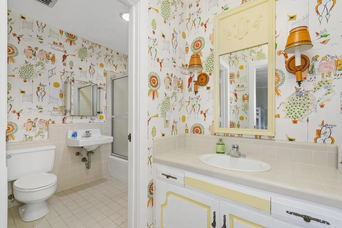 Photo of 68 Cardinal Cir