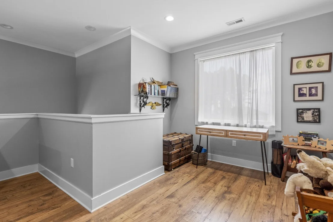 Photo of 2485 River Bluffs Drive