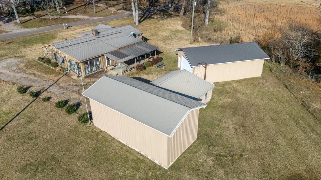 Photo of 605 Robinson Rd