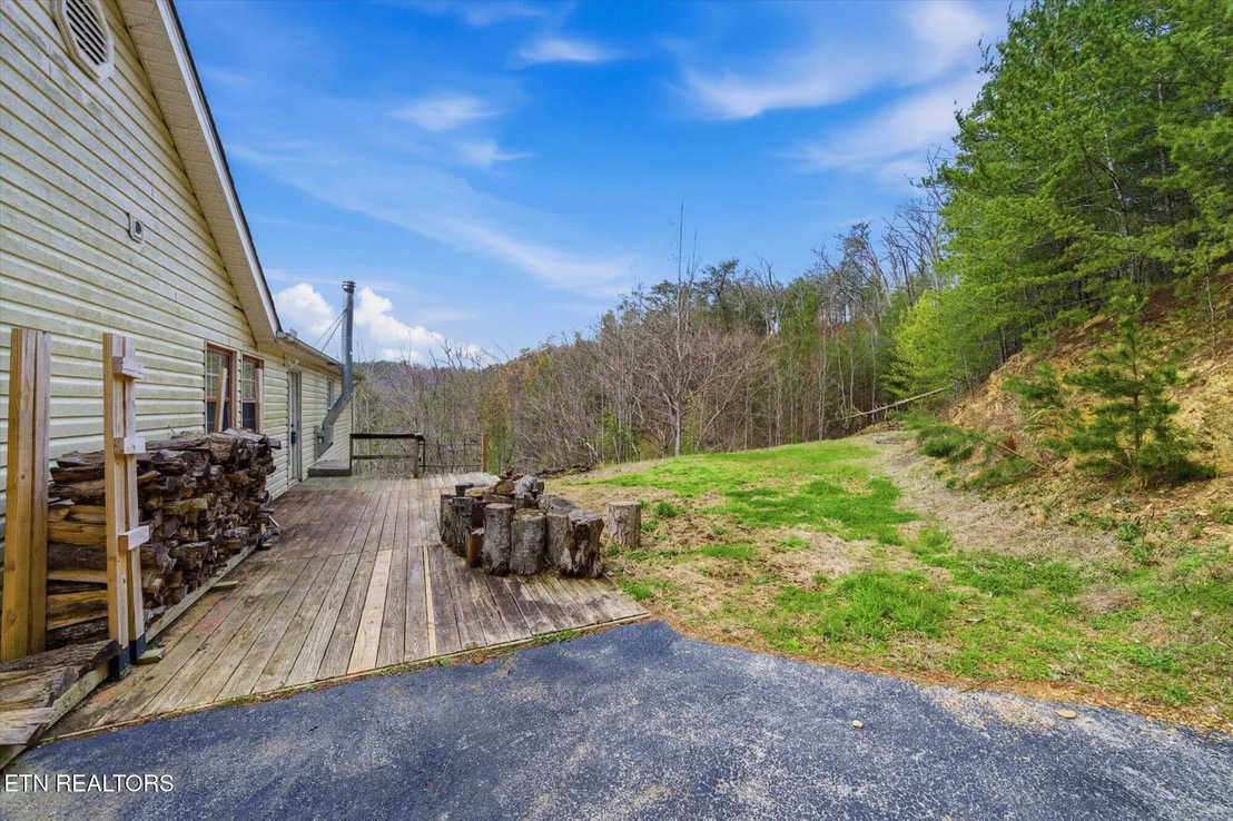 Photo of 1502 Valley Cove Way