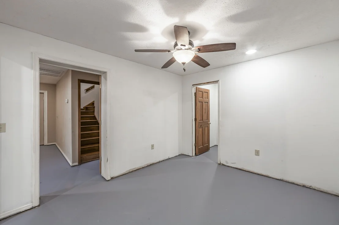 Photo of 40 Pine Cv