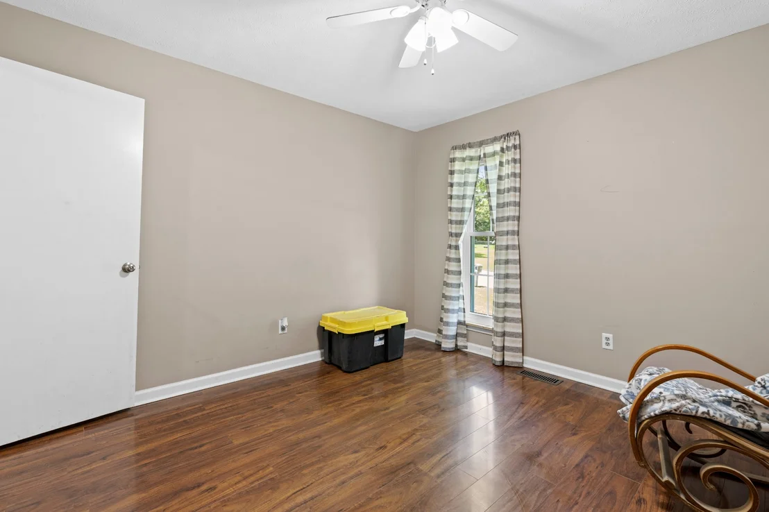 Photo of 155 Penny Ln