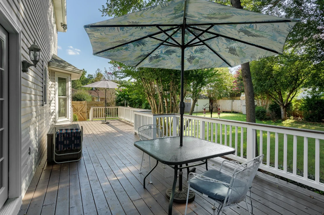 Photo of 103 Oakview St