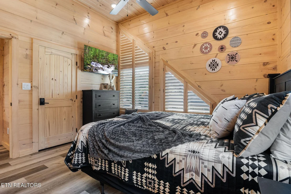 Photo of 519 Warbonnet Way