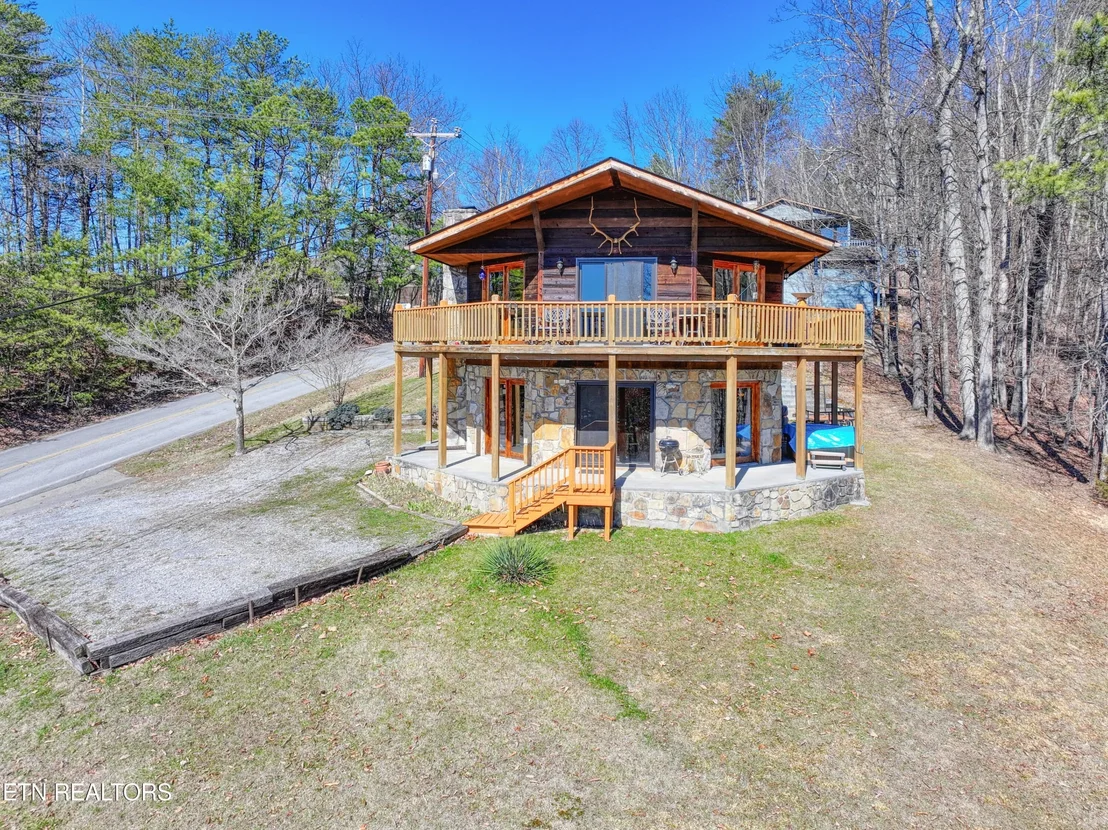 Photo of 1054 Alpine Dr.