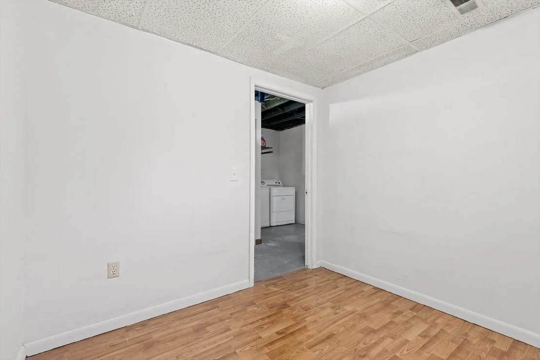 Photo of 321 Thacker Lane