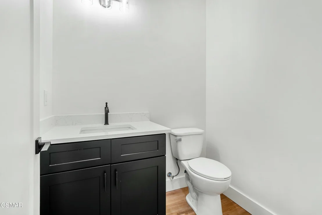 Photo of 2232 Spurling Road