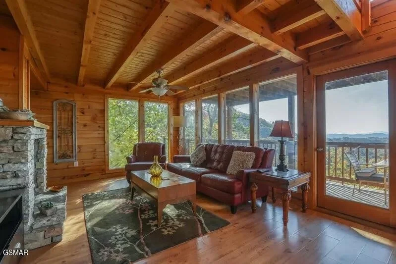 Photo of 2131 Paradise View Way