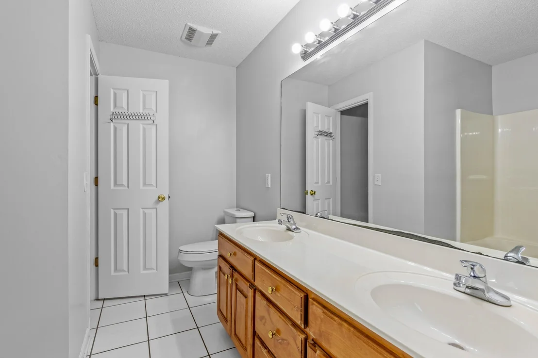 Photo of 44 Buckeye Lane