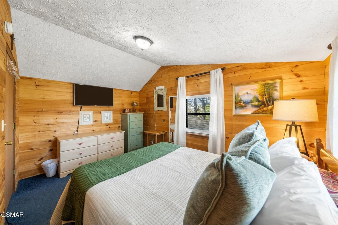 Photo of 2124 Windy Lane