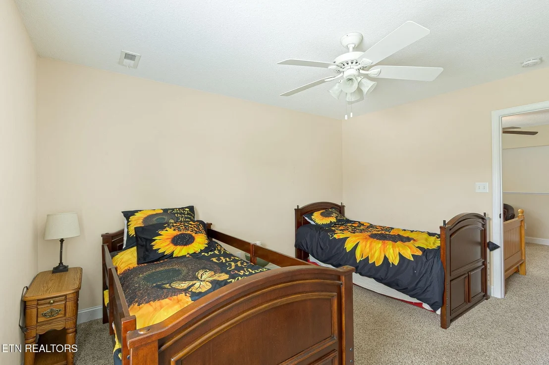 Photo of 121 Twilight Blvd