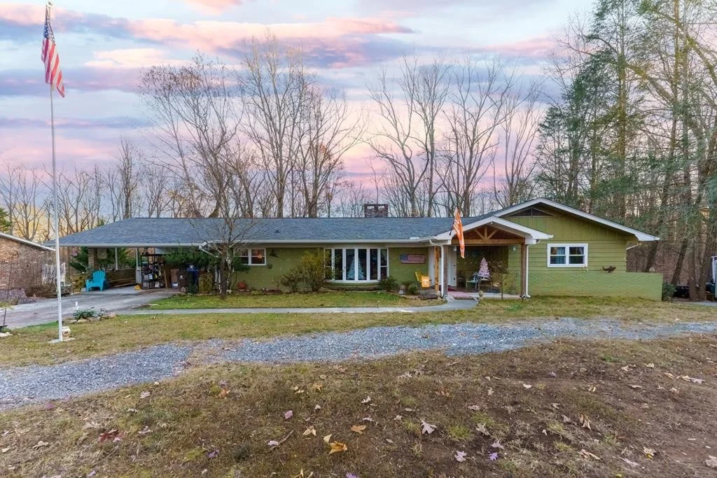 Photo of 1005 Outer Drive