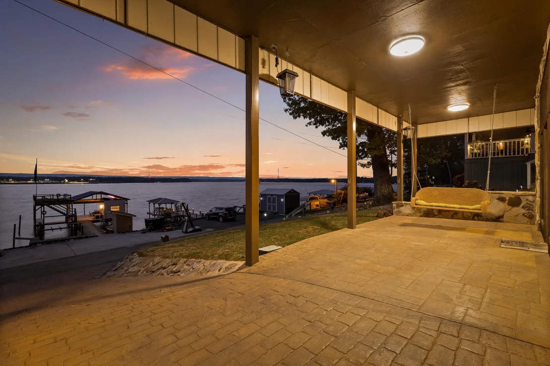 Photo of 6100 Lynn Road