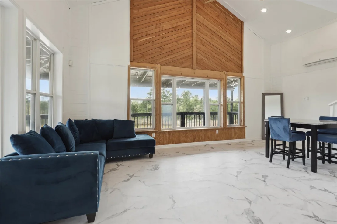 Photo of 320 Stewart Rd