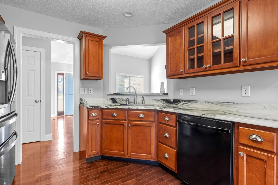 Photo of 433 Stanford Dr