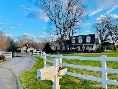 Photo of 2970 Deep River Road
