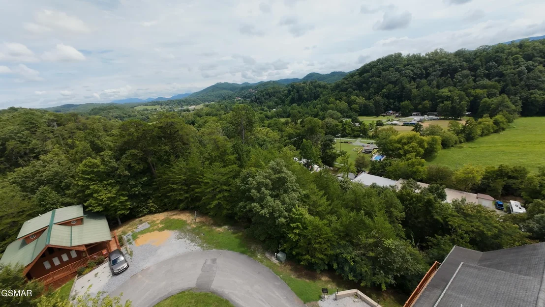 Photo of 2027 Piney Overlook Lane