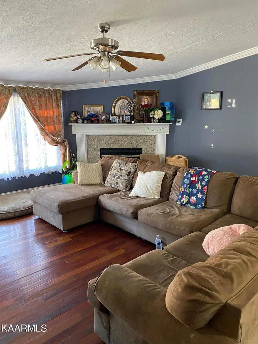 Photo of 310 Abrams Rd