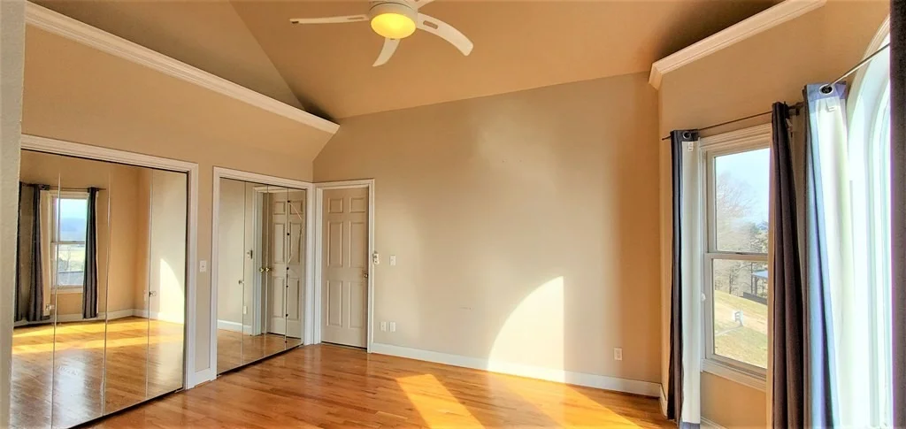 Photo of 1021 Eagle View Drive