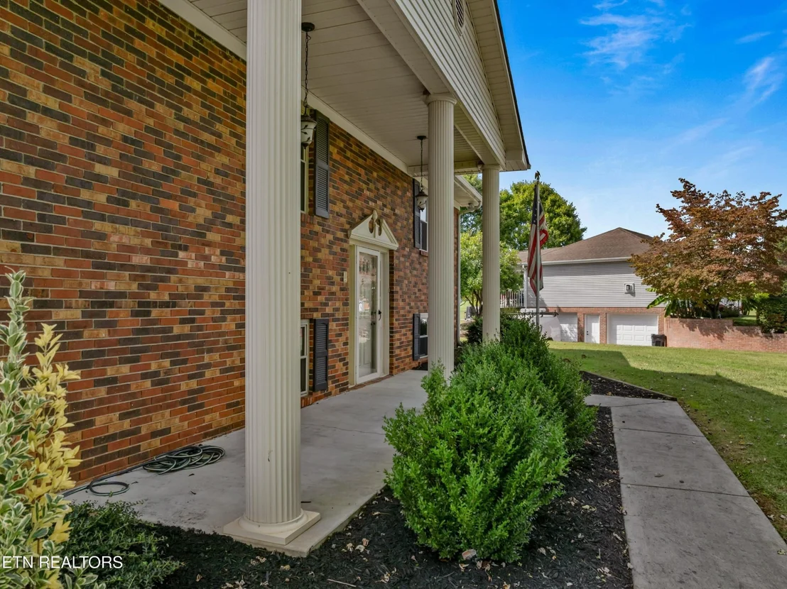 Photo of 6864 Westgate Circle