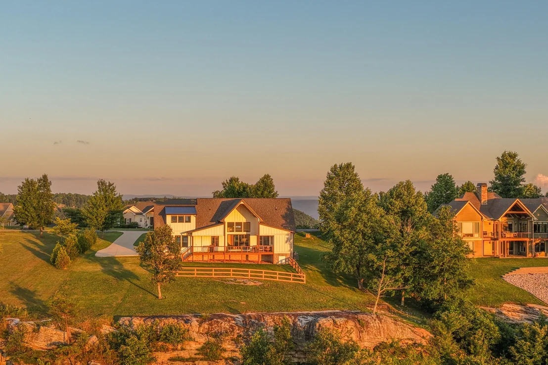 Photo of 925 Sunset Circle
