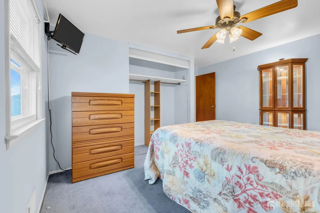 Photo of 140 Camelot Drive
