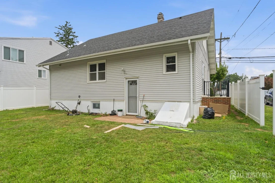 Photo of 18 Fox Road