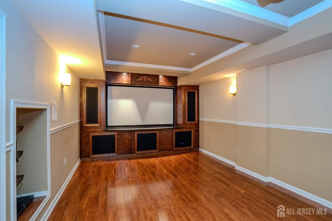 Photo of 20 Forest Lane