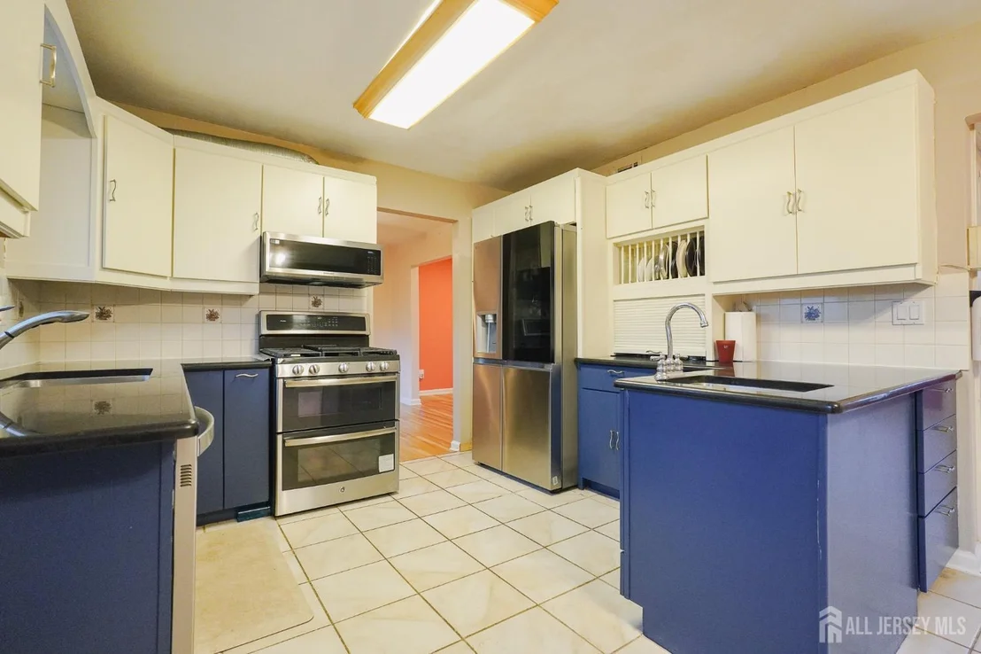 Photo of 3 E Charles Court